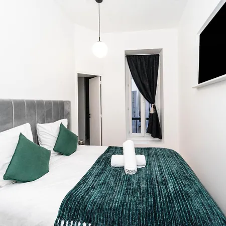 Pick A Flat'S Apartment In Notre-Dame De Paris - Rue Saint-Severin Esterno foto