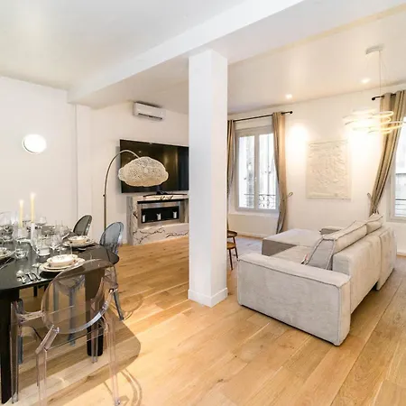 Pick A Flat'S Apartment In Notre-Dame De Paris - Rue Saint-Severin Esterno foto